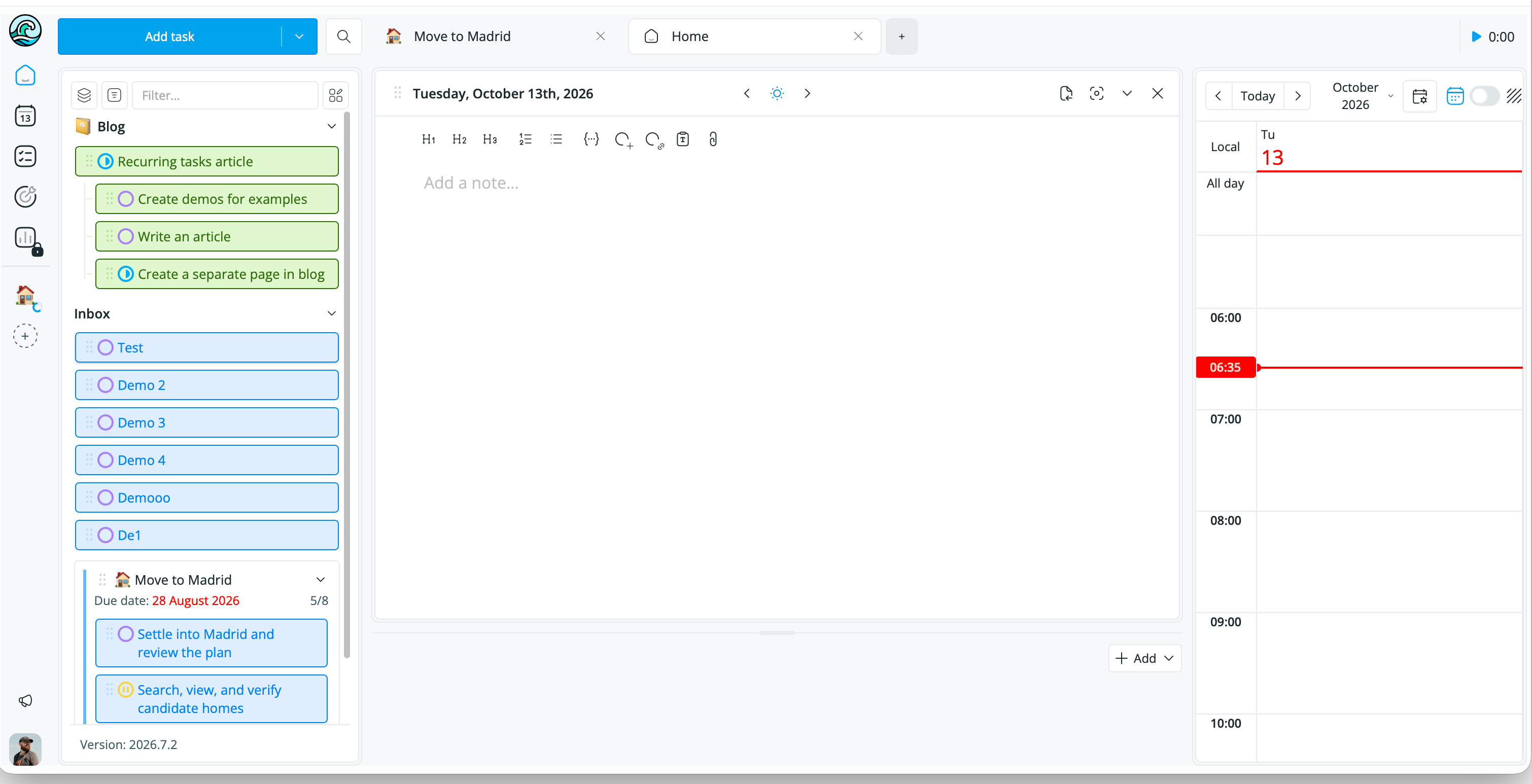 Shared layout with aligned sidebars